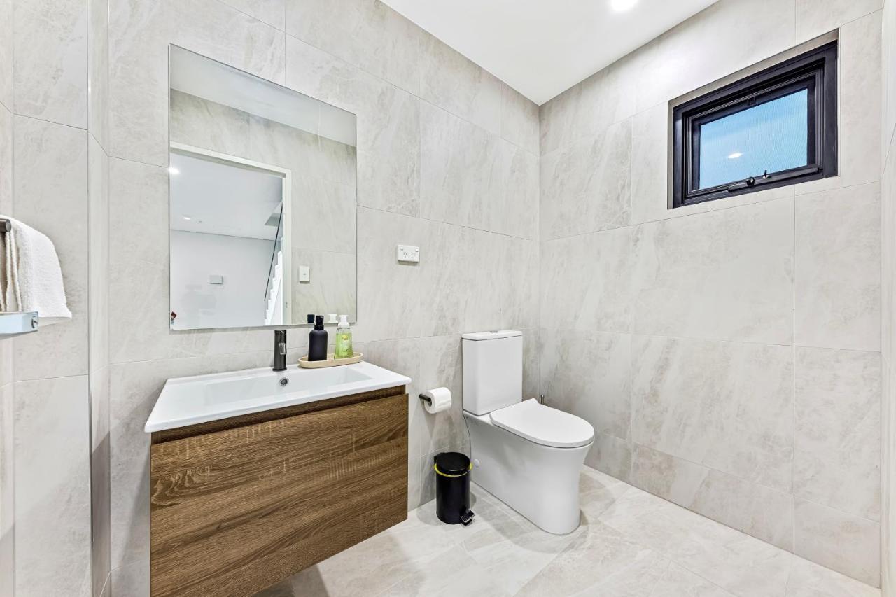 Urban Oasis In Heart Of Homebush Sídney Exterior foto